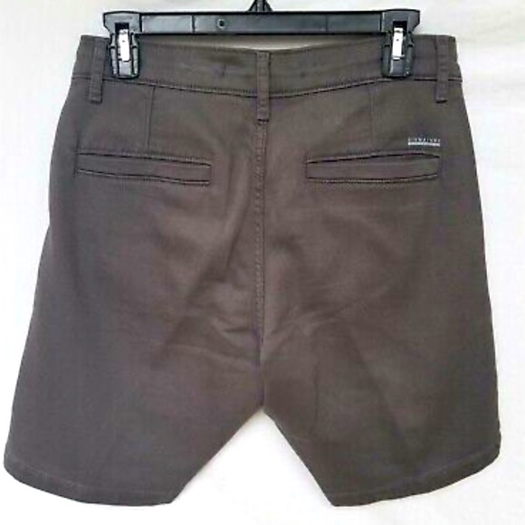 Signature Levi’s Strauss shorts - Picture 3 of 7